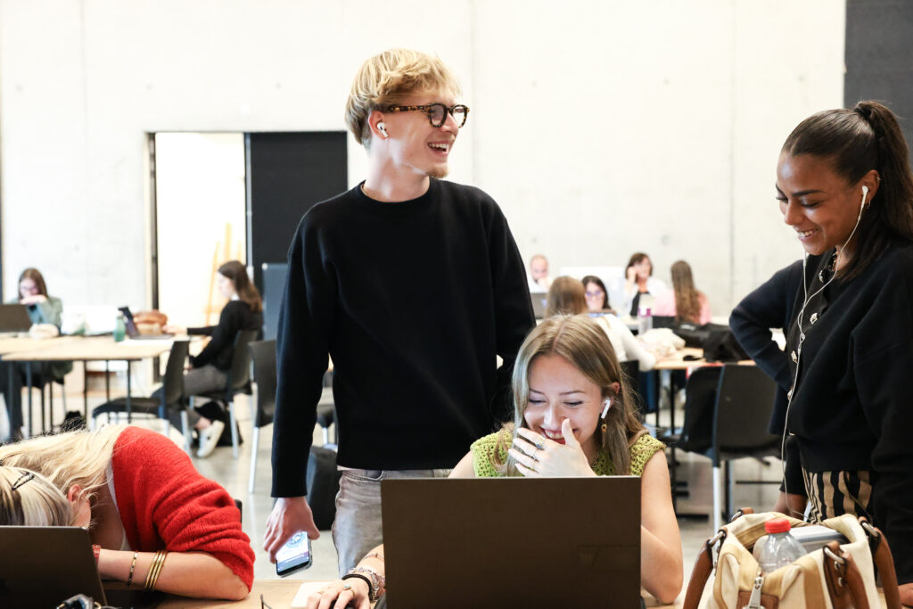 étudiants en cours