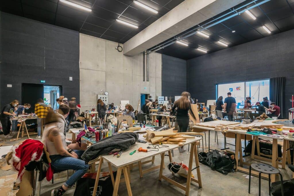 étudiants iffdec salle de design